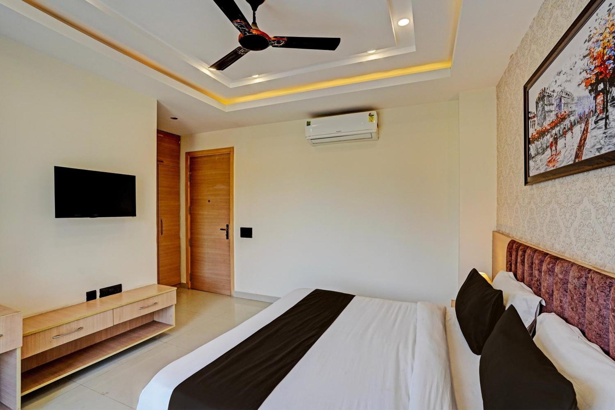 Hight Tej Palace Near Igi Airport Delhi Hotel 4*